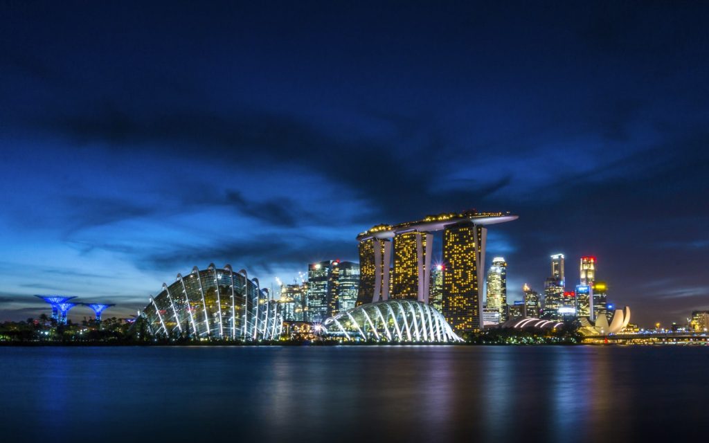 Marina Bay in Singapore lit up at night
